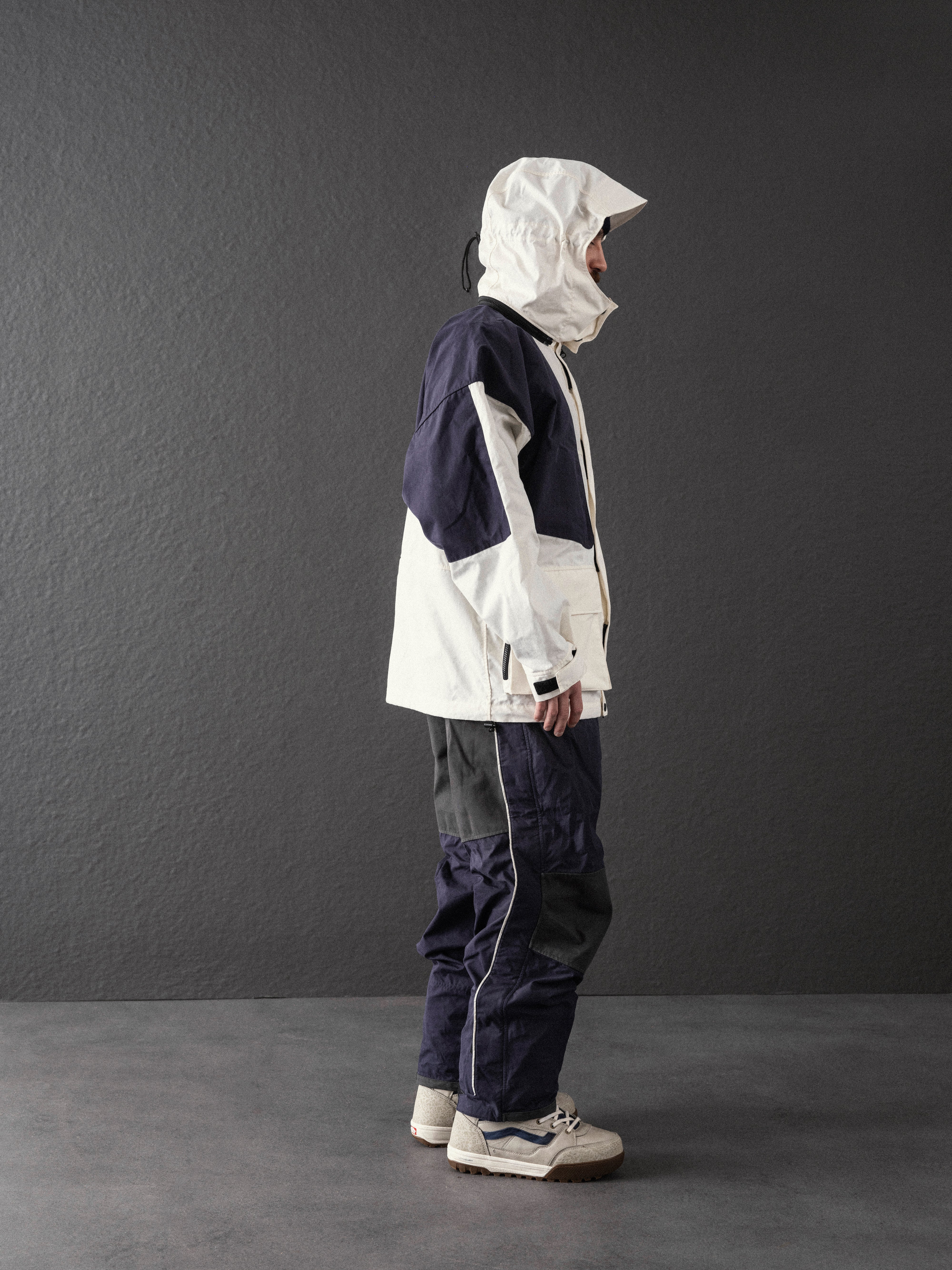 MT Mountain Jacket Navy White